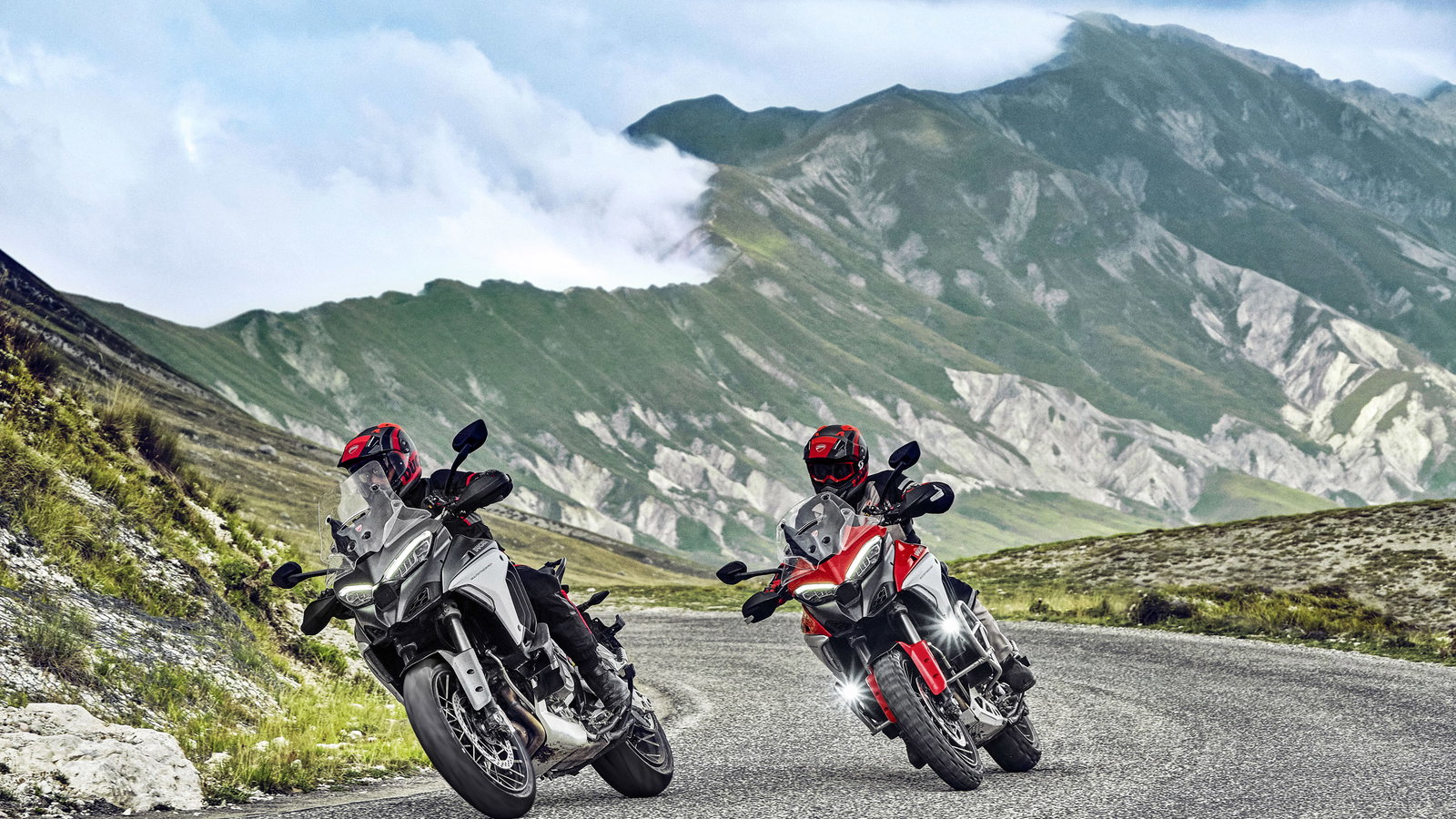 01_DUCATI_MULTISTRADA_V4_S